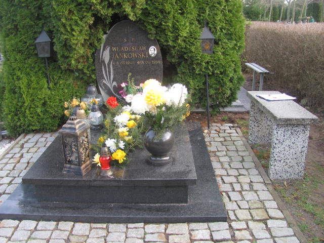 Grób WŁADYSŁAW JANKOWSKI