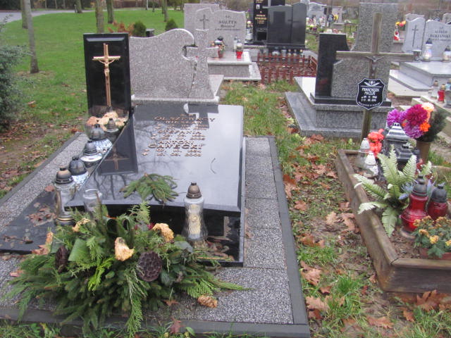 Grób STEFANIA OLSZEWSKA