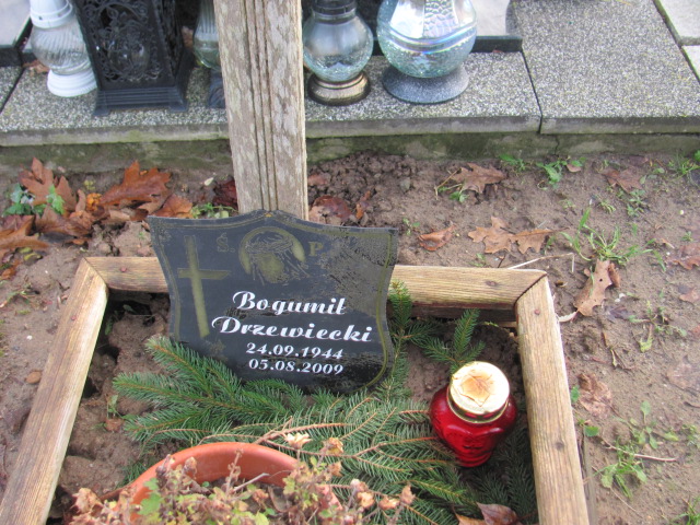 Bogumił DRZEWIECKI 1944 Słupsk - Grobonet - Wyszukiwarka osób pochowanych