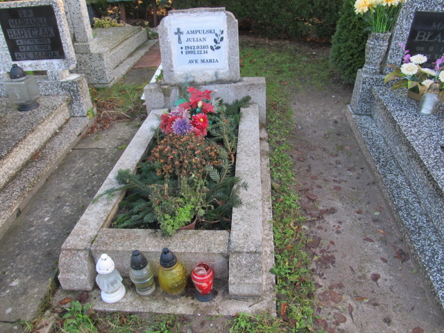 Grób JULIAN AMPULSKI